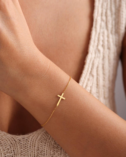 Minimalist cross bracelet